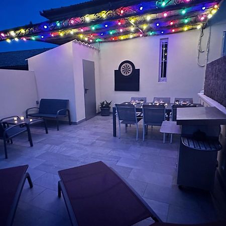 Appartement 4 A 8 Personnes, Spacieux De Standing Classe 4 Etoiles Nimes Exterior photo