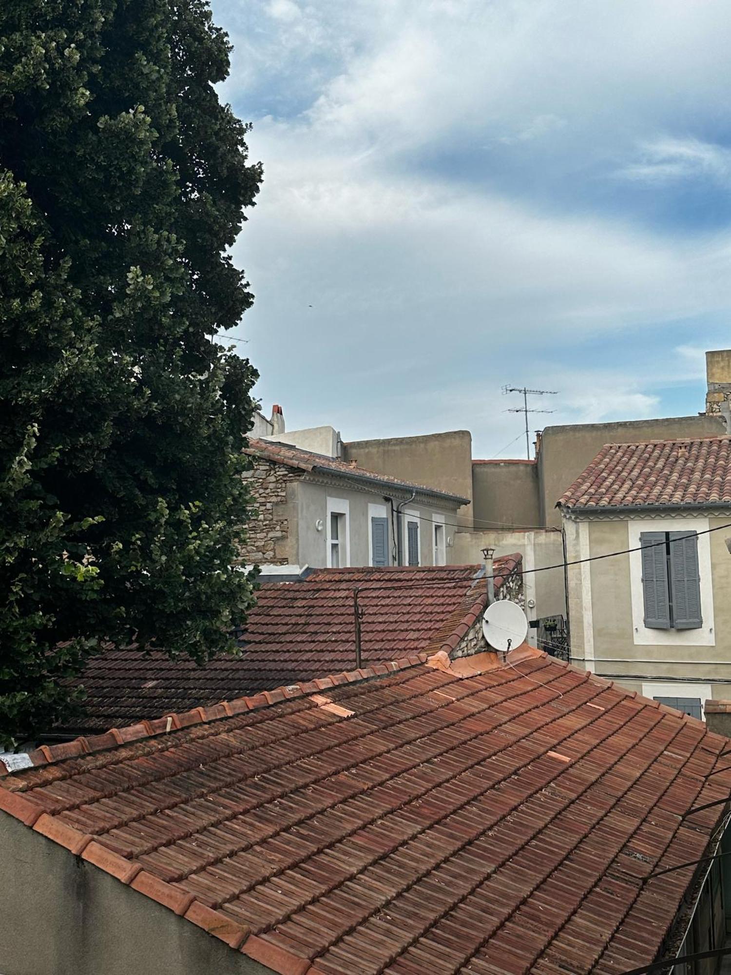 Appartement 4 A 8 Personnes, Spacieux De Standing Classe 4 Etoiles Nimes Exterior photo