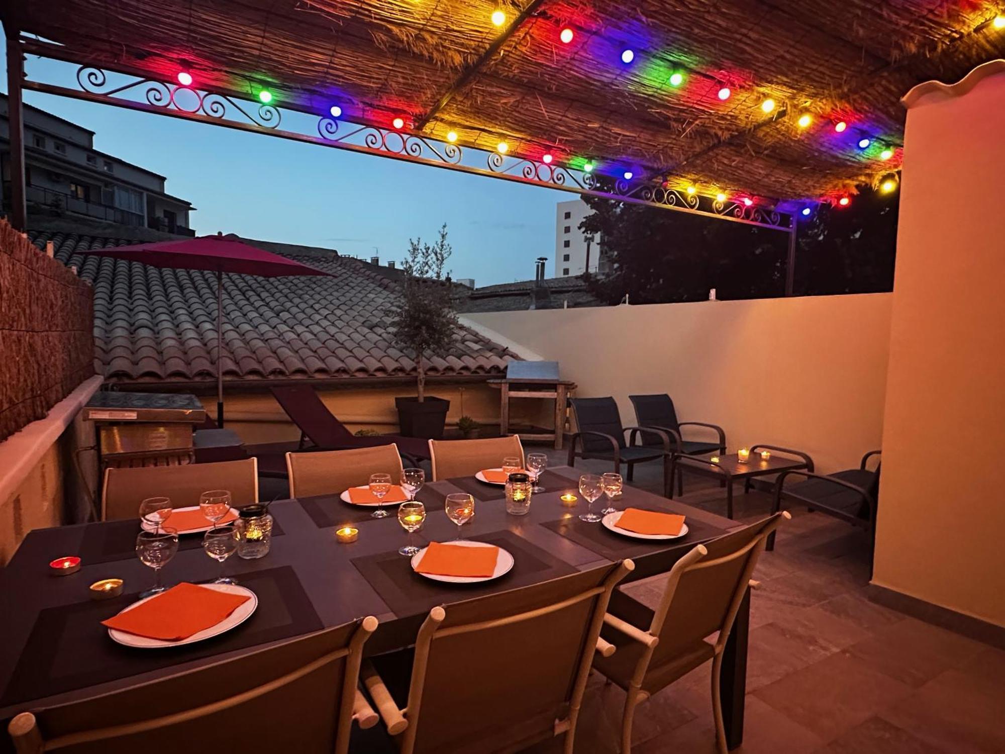 Appartement 4 A 8 Personnes, Spacieux De Standing Classe 4 Etoiles Nimes Exterior photo